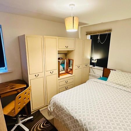 The Right Place. A Fabulous/Cozy Double Room London Exterior foto